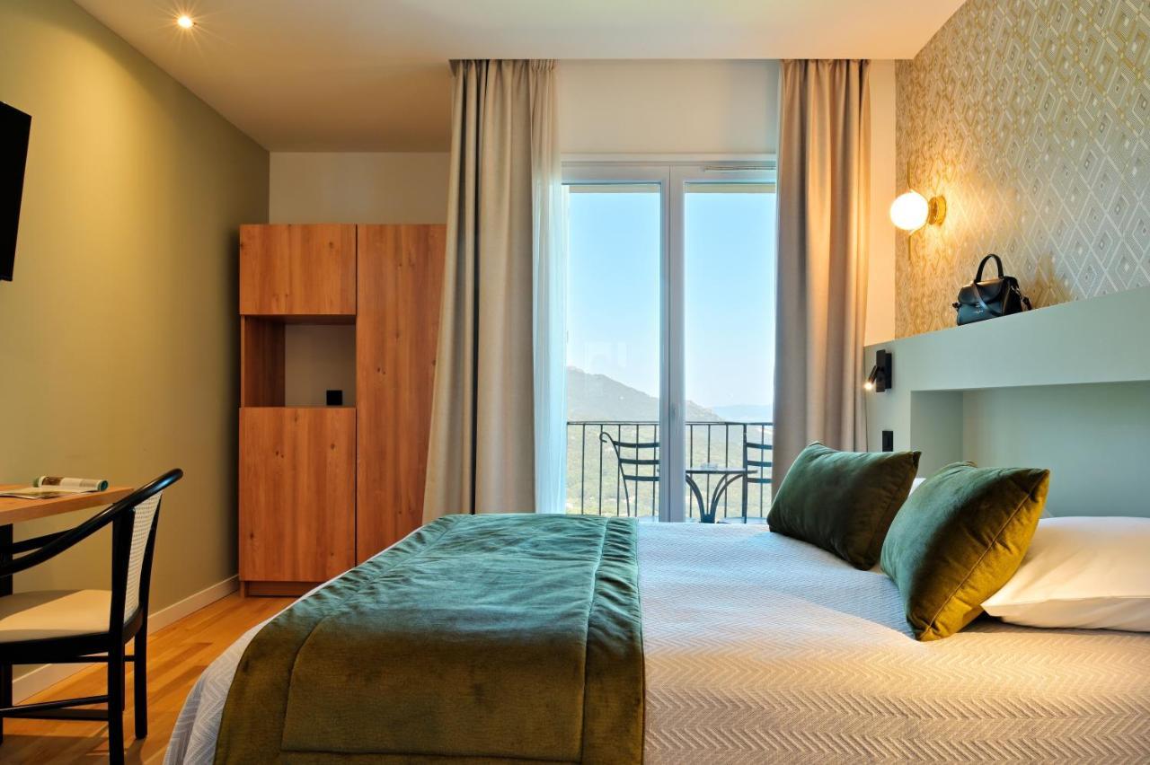 Hotel Des Roches Сартен Экстерьер фото