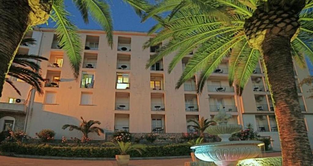 Hotel Des Roches Сартен Экстерьер фото