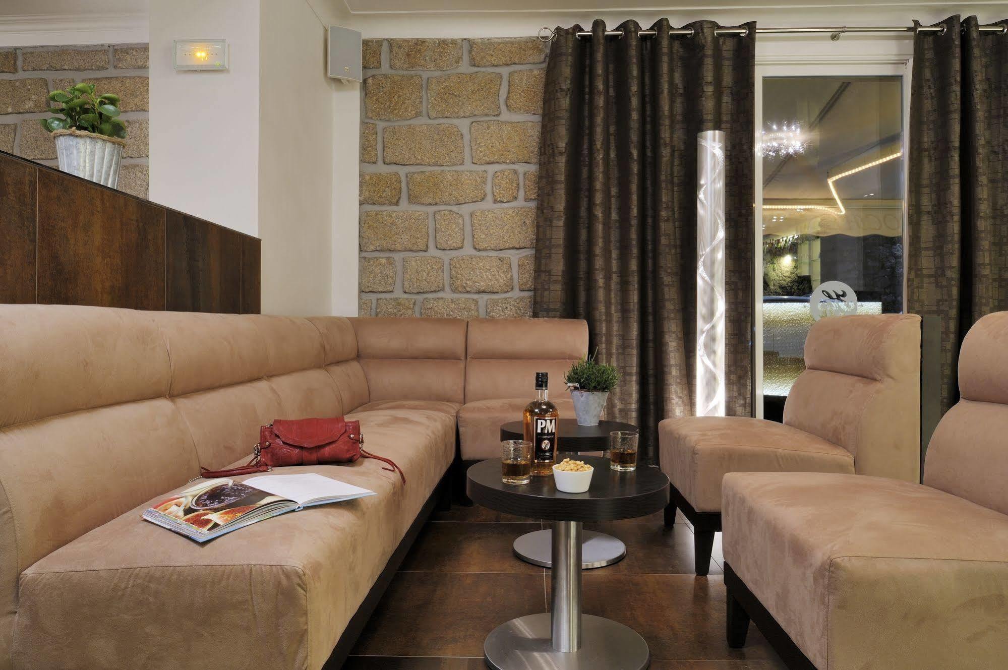 Hotel Des Roches Сартен Экстерьер фото