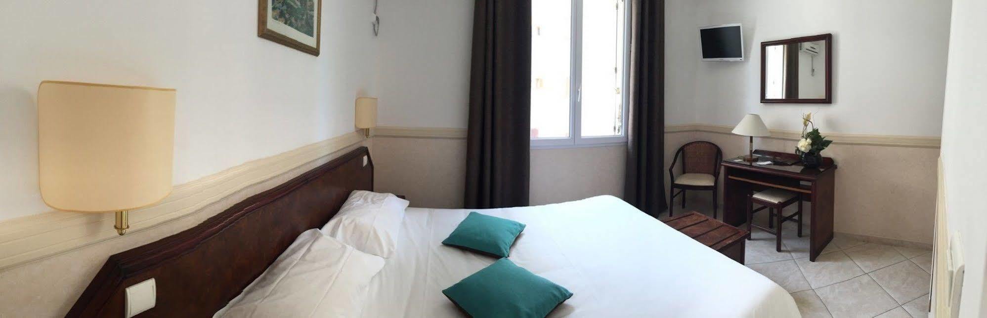 Hotel Des Roches Сартен Экстерьер фото